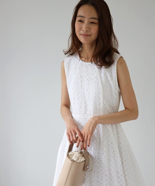 deux amour（ドゥーザムール）の「インドコットンレースノースリ―ブワンピース（ワンピース・レディース・ホワイト/ブラック/ネイビー/ブラウン・MEDIUM）」の10枚目の写真