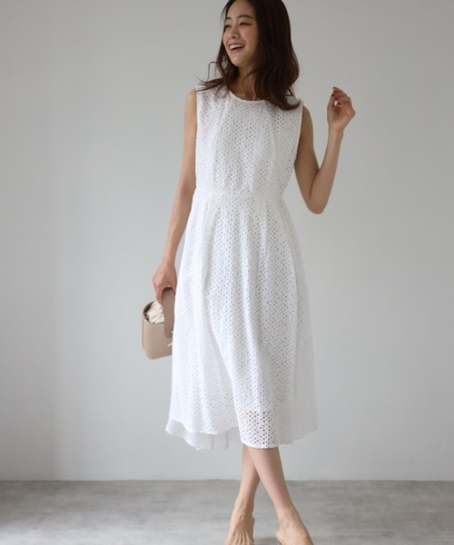 deux amour（ドゥーザムール）の「インドコットンレースノースリ―ブワンピース（ワンピース・レディース・ホワイト/ブラック/ネイビー/ブラウン・MEDIUM）」の6枚目の写真