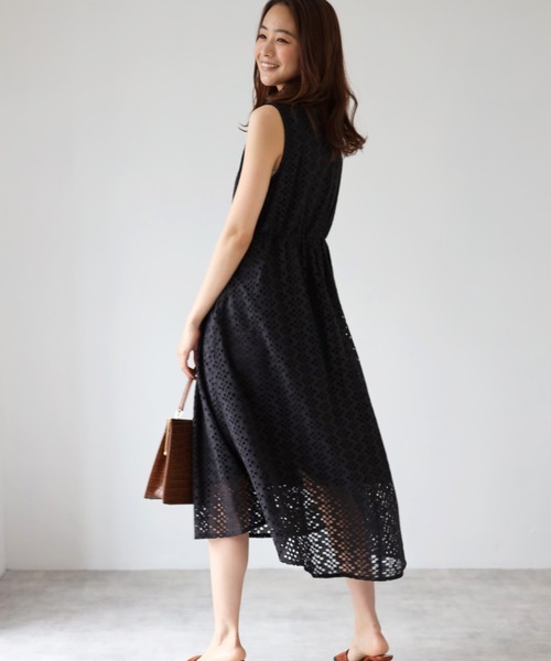 deux amour（ドゥーザムール）の「インドコットンレースノースリ―ブワンピース（ワンピース・レディース・ホワイト/ブラック/ネイビー/ブラウン・MEDIUM）」の17枚目の写真