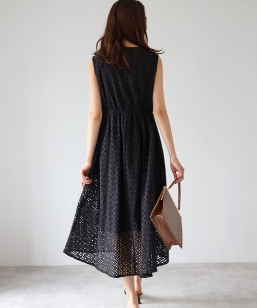 deux amour（ドゥーザムール）の「インドコットンレースノースリ―ブワンピース（ワンピース・レディース・ホワイト/ブラック/ネイビー/ブラウン・MEDIUM）」の18枚目の写真