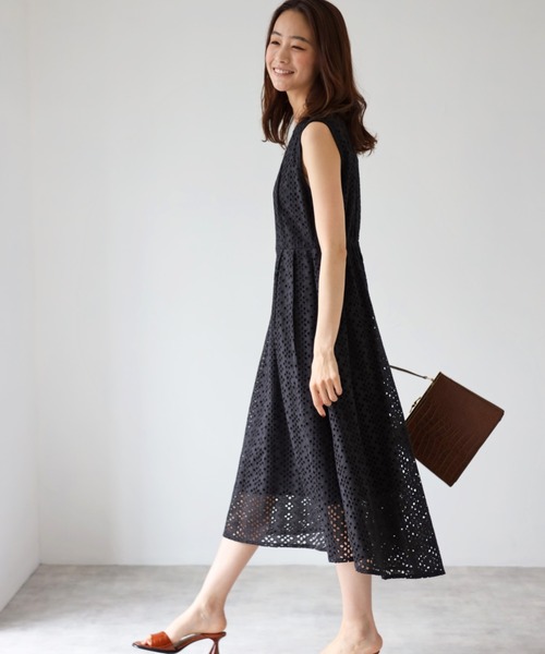 deux amour（ドゥーザムール）の「インドコットンレースノースリ―ブワンピース（ワンピース・レディース・ホワイト/ブラック/ネイビー/ブラウン・MEDIUM）」の15枚目の写真