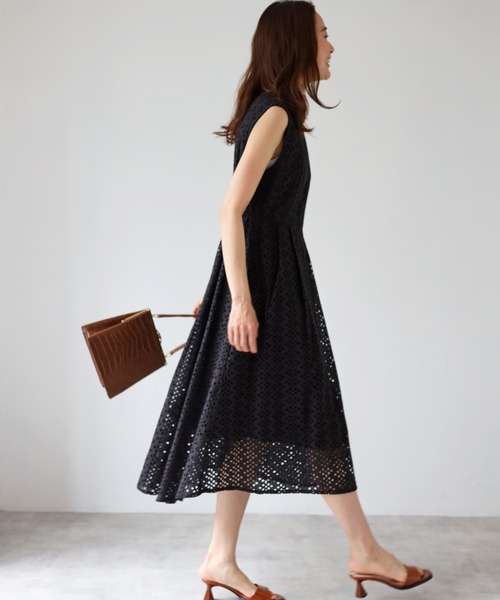 deux amour（ドゥーザムール）の「インドコットンレースノースリ―ブワンピース（ワンピース・レディース・ホワイト/ブラック/ネイビー/ブラウン・MEDIUM）」の16枚目の写真