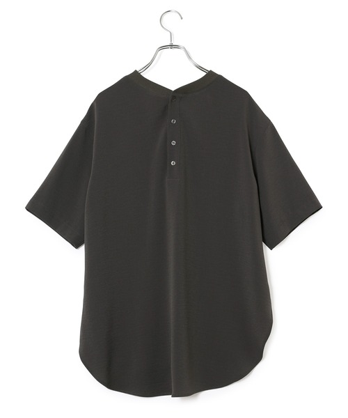 ADAM ET ROPE'（アダムエロペ）の「【アウトレット店舗・WEB限定】ジョーゼットチュニックTeeブラウス（シャツ/ブラウス・レディース・ホワイト/チャコールグレー・FREE）」の7枚目の写真