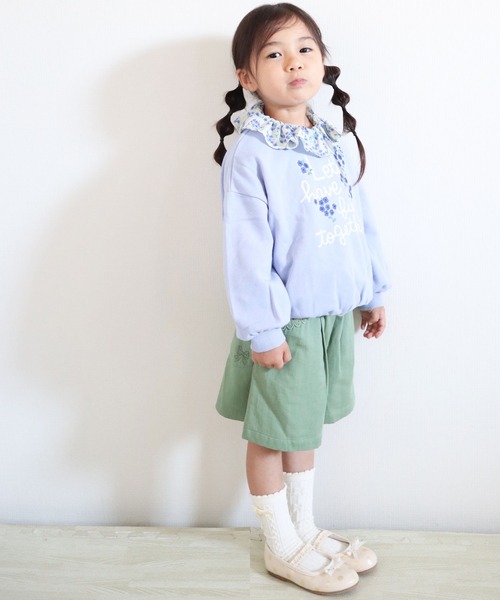 KP（ケーピー）の「ロゴプリントと小花刺しゅうのミニ裏毛トレーナー(100-130cm)（スウェット・キッズ・ブルー/杢グレー・110cm/100cm/120cm/130cm）」の10枚目の写真