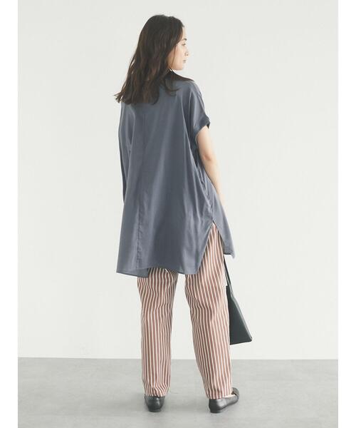 CRAFT STANDARD BOUTIQUE（クラフトスタンダードブティック）の「シアーTブラウスチュニック　＊（Tシャツ/カットソー・レディース・チャコールグレー/ベージュ/サックスブルー/アイボリー・FREE）」の9枚目の写真