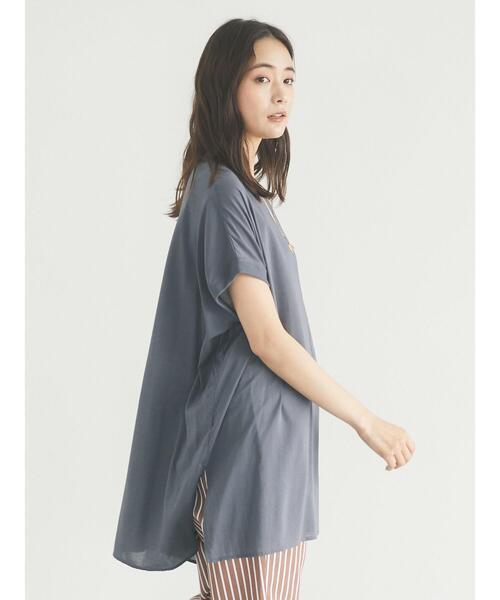 CRAFT STANDARD BOUTIQUE（クラフトスタンダードブティック）の「シアーTブラウスチュニック　＊（Tシャツ/カットソー・レディース・チャコールグレー/ベージュ/サックスブルー/アイボリー・FREE）」の17枚目の写真