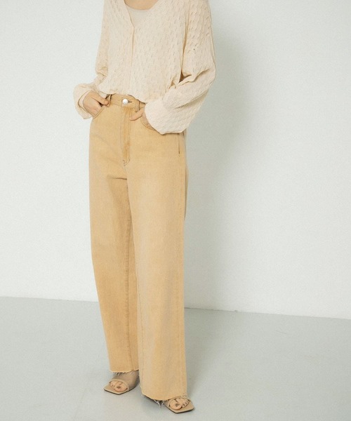 KBF(ケイビーエフ)の「リメイクセミフレアデニム(デニムパンツ・レディース・ベージュ/ブルー・36/38)」の9枚目の写真