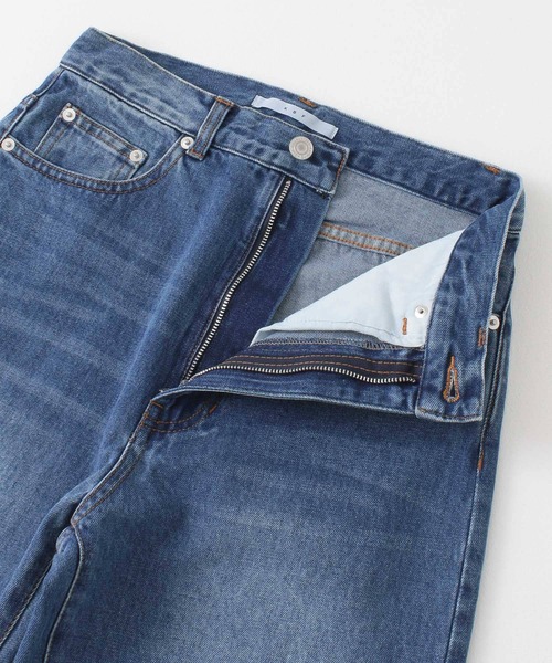 KBF(ケイビーエフ)の「リメイクセミフレアデニム(デニムパンツ・レディース・ベージュ/ブルー・36/38)」の18枚目の写真