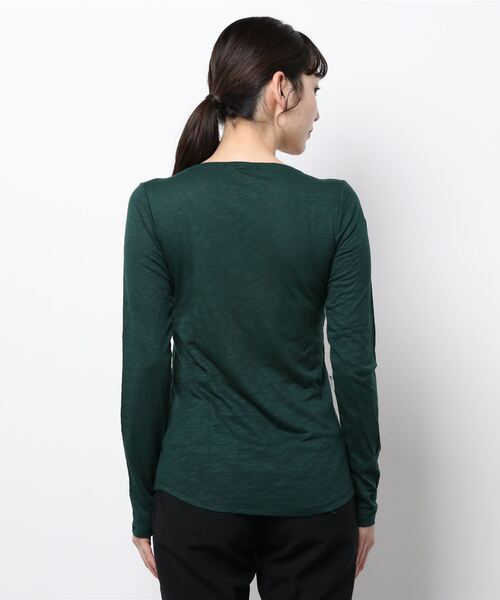 SISLEY（シスレー）の「コットンモダール長袖Tシャツ・カットソー（Tシャツ/カットソー・レディース・ダークグリーン/ダークブラウン/ライトベージュ/ブラック/ホワイト・SMALL/MEDIUM/X-SMALL）」の7枚目の写真