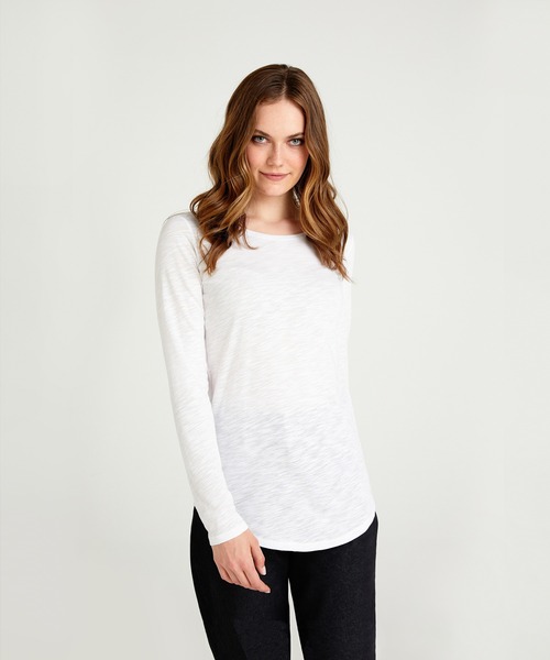 SISLEY（シスレー）の「コットンモダール長袖Tシャツ・カットソー（Tシャツ/カットソー・レディース・ダークグリーン/ダークブラウン/ライトベージュ/ブラック/ホワイト・SMALL/MEDIUM/X-SMALL）」の2枚目の写真