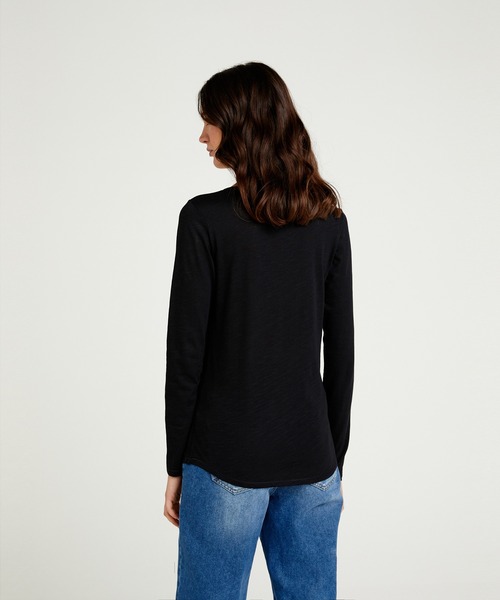 SISLEY（シスレー）の「コットンモダール長袖Tシャツ・カットソー（Tシャツ/カットソー・レディース・ダークグリーン/ダークブラウン/ライトベージュ/ブラック/ホワイト・SMALL/MEDIUM/X-SMALL）」の18枚目の写真