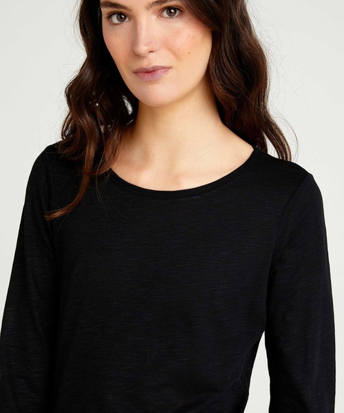 SISLEY（シスレー）の「コットンモダール長袖Tシャツ・カットソー（Tシャツ/カットソー・レディース・ダークグリーン/ダークブラウン/ライトベージュ/ブラック/ホワイト・SMALL/MEDIUM/X-SMALL）」の20枚目の写真