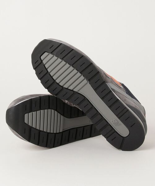 NEW BALANCE(ニューバランス)の「CM996(スニーカー・メンズ・グレー系その他/ネイビー・27.0cm/29.0cm/28.5cm/25.5cm/26.5cm/23.0cm/27.5cm/28.0cm/23.5cm/24.5cm/25.0cm/26.0cm/24.0cm/22.5cm)」の4枚目の写真