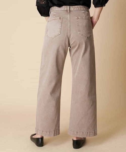 OFUON le MK（オフオンルエムケー）の「【洗濯機で洗える】ストレッチワイドデニム（デニムパンツ・レディース・ベージュ/ネイビー・40/38/36）」の6枚目の写真
