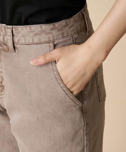 OFUON le MK（オフオンルエムケー）の「【洗濯機で洗える】ストレッチワイドデニム（デニムパンツ・レディース・ベージュ/ネイビー・40/38/36）」の9枚目の写真