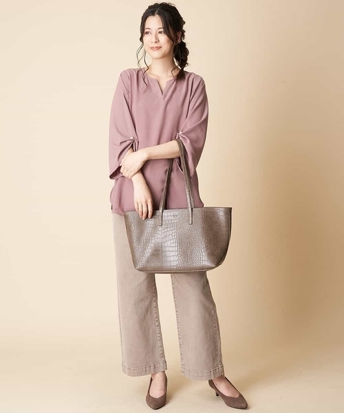 OFUON le MK（オフオンルエムケー）の「【洗濯機で洗える】ストレッチワイドデニム（デニムパンツ・レディース・ベージュ/ネイビー・40/38/36）」の15枚目の写真