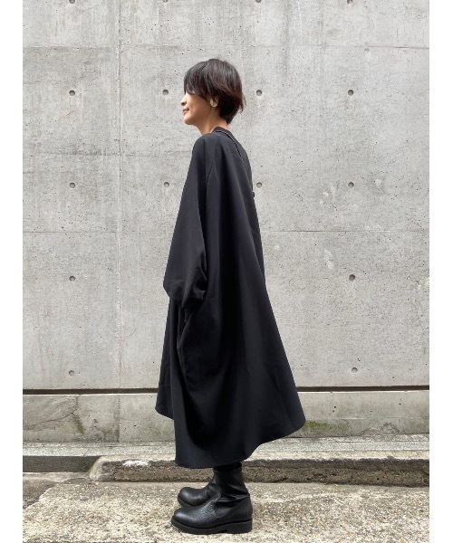 BEARDSLEY（ビアズリー）の「卒入園などの行事にも。身幅たっぷりでも広がらない袖パフBIGワンピース（ワンピース・レディース・ブラック・FREE）」の15枚目の写真