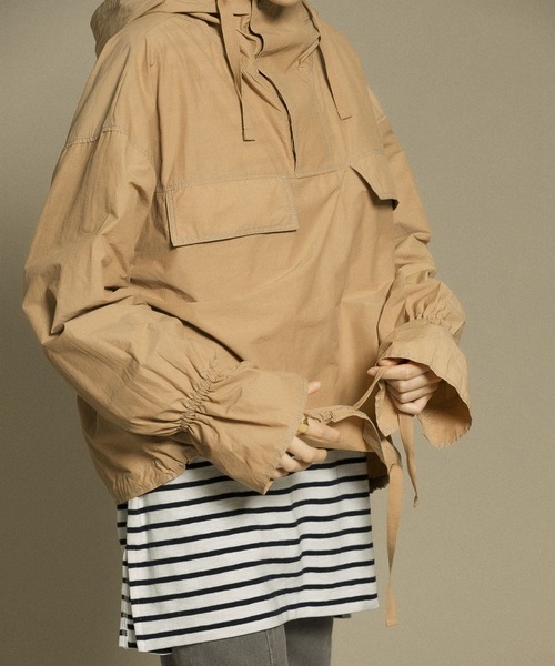 KBF（ケイビーエフ）の「アノラックシャツ（シャツ/ブラウス・レディース・ライトベージュ/キャメル/ネイビー・ONE）」の5枚目の写真