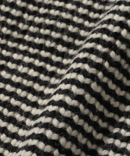 BEAMS LIGHTS（ビームスライツ）の「BEAMS LIGHTS / ポップコーンボーダー クルーネック ニット（ニット/セーター・メンズ・ブラウン系その他4/ブラック/チャコールグレー・SMALL/MEDIUM/LARGE）」の9枚目の写真