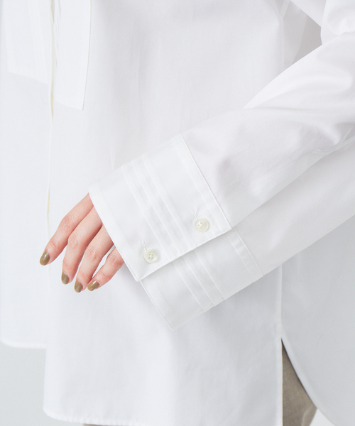 qualite（カリテ）の「ピンタックシャツ（シャツ/ブラウス・レディース・ベージュ/オフホワイト/ストライプ・フリー）」の9枚目の写真