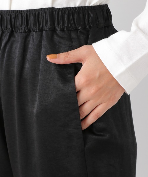 LEPSIM(レプシィム)の「サテンイージーパンツ 216719(その他パンツ・レディース・ブラック/ブラウン・LARGE/MEDIUM)」の10枚目の写真