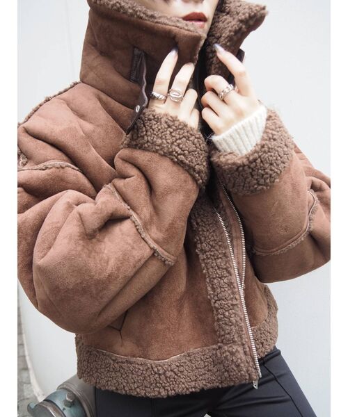 EVRIS（エヴリス）の「【WEB限定】フェイクムートンクロップドブルゾン（ブルゾン・レディース・ブラウン/アイボリー・FREE）」の7枚目の写真