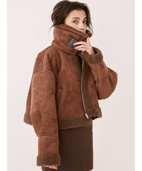 EVRIS（エヴリス）の「【WEB限定】フェイクムートンクロップドブルゾン（ブルゾン・レディース・ブラウン/アイボリー・FREE）」の17枚目の写真