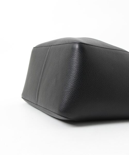 MICHAEL KORS（マイケルコース）の「PHOEBE グラブトート ラージ（トートバッグ・レディース・ブラック・FREE）」の6枚目の写真