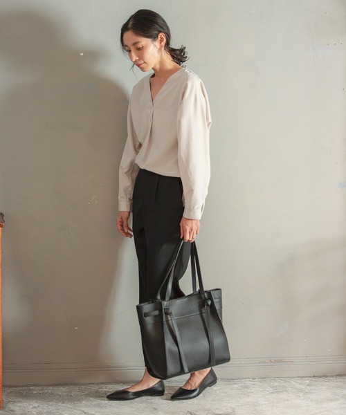 LEPSIM（レプシィム）の「キレイめフラットパンプス　258021（パンプス・レディース・ブラック/グレイッシュベージュ/アイボリー・SMALL/MEDIUM/LARGE/LL）」の16枚目の写真