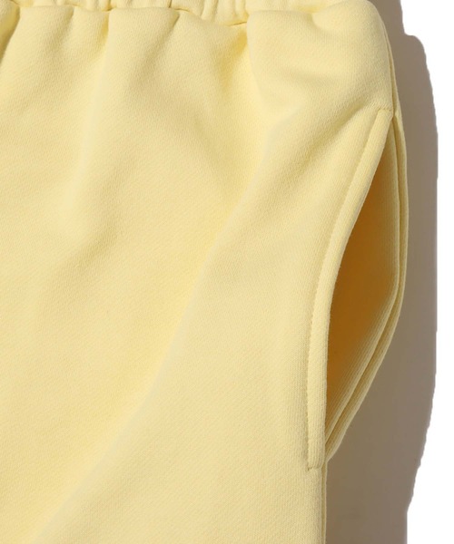 UGG（アグ）の「UGG@mos カラー発泡ロゴ スウェットパンツ / アグ カラーハッポウロゴ スウェットパンツ（スウェットパンツ・レディース・グレー/イエロー/ホワイト・XL/M/L）」の6枚目の写真