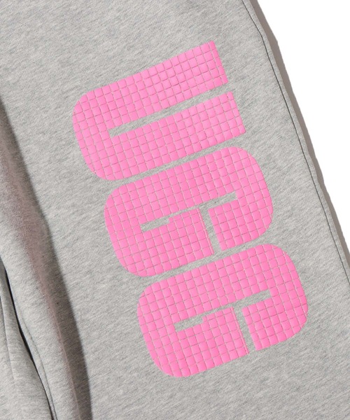 UGG（アグ）の「UGG@mos カラー発泡ロゴ スウェットパンツ / アグ カラーハッポウロゴ スウェットパンツ（スウェットパンツ・レディース・グレー/イエロー/ホワイト・XL/M/L）」の20枚目の写真