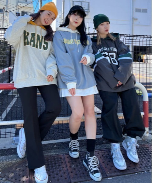 WEGO(ウィゴー)の「WEGO/ヘビーウエイト フットボールBIGロンT(Tシャツ/カットソー・メンズ・スミクロ/オートミール・MEDIUM/LARGE)」の3枚目の写真