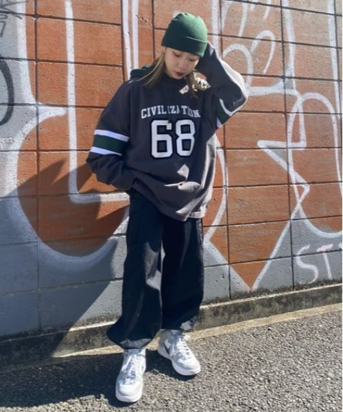 WEGO(ウィゴー)の「WEGO/ヘビーウエイト フットボールBIGロンT(Tシャツ/カットソー・メンズ・スミクロ/オートミール・MEDIUM/LARGE)」の4枚目の写真