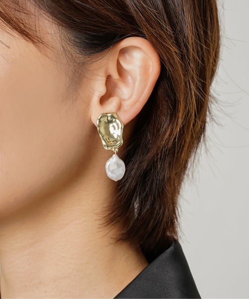 My shawty(マイシャウティー)の「pearl plate pierce(ピアス(両耳用)・レディース・ゴールド・FREE)」の1枚目の写真