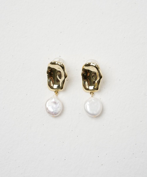 My shawty(マイシャウティー)の「pearl plate pierce(ピアス(両耳用)・レディース・ゴールド・FREE)」の2枚目の写真