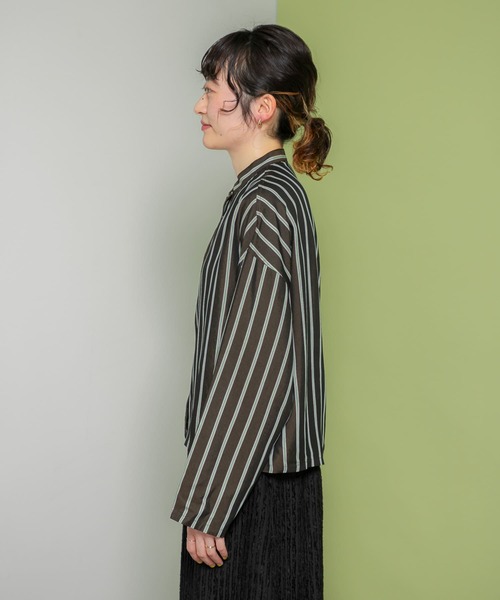 KBF（ケイビーエフ）の「リバーシブルスタンドカラーシャツ（シャツ/ブラウス・レディース・ブルー系その他/ブラウン系その他/ベージュ系その他・ONE）」の6枚目の写真