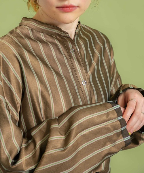 KBF（ケイビーエフ）の「リバーシブルスタンドカラーシャツ（シャツ/ブラウス・レディース・ブルー系その他/ブラウン系その他/ベージュ系その他・ONE）」の13枚目の写真