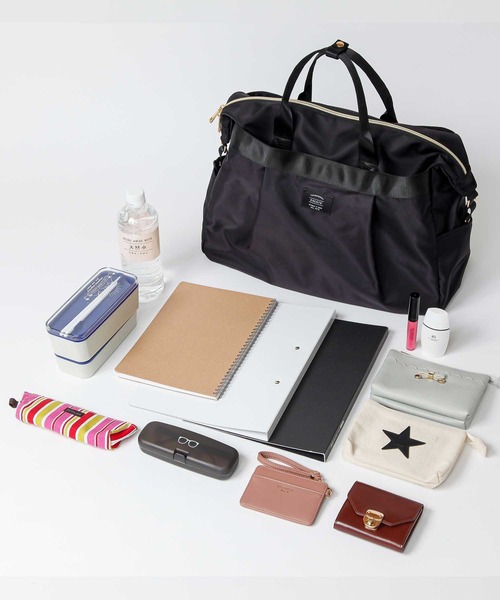 ALTROSE（アルトローズ）の「撥水ナイロン　2WAYトラヘ゛ルボストン（ボストンバッグ・レディース・ブラック/ベージュ/ネイビー・FREE）」の9枚目の写真