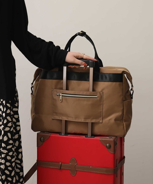 ALTROSE（アルトローズ）の「撥水ナイロン　2WAYトラヘ゛ルボストン（ボストンバッグ・レディース・ブラック/ベージュ/ネイビー・FREE）」の12枚目の写真