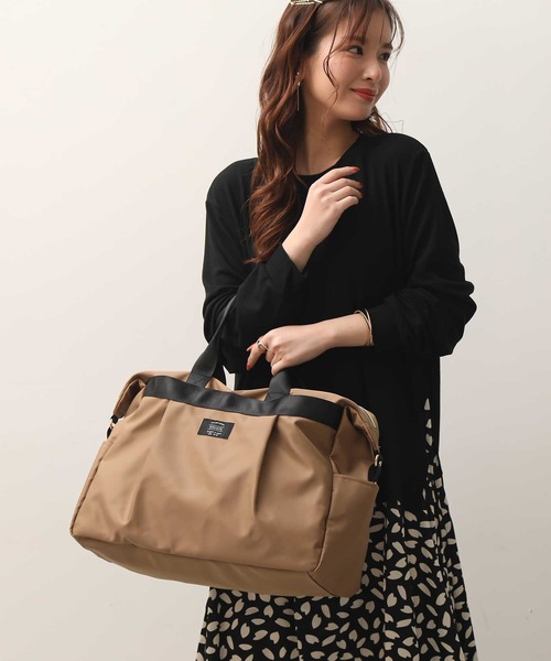 ALTROSE（アルトローズ）の「撥水ナイロン　2WAYトラヘ゛ルボストン（ボストンバッグ・レディース・ブラック/ベージュ/ネイビー・FREE）」の16枚目の写真