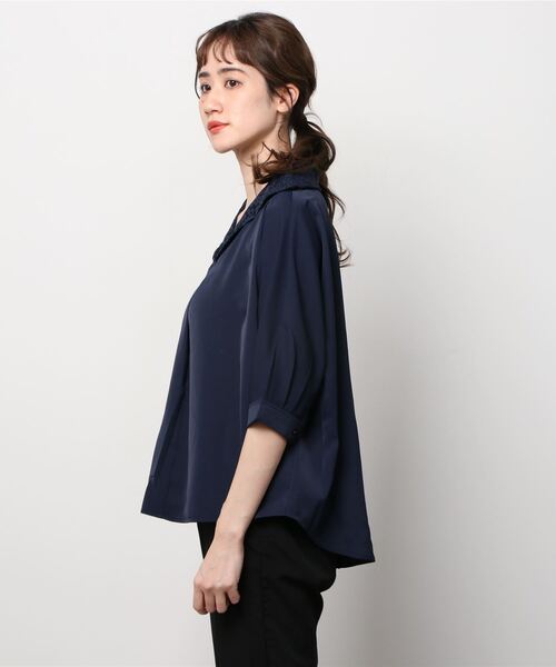 TRUDEA（トルディア）の「ドルマンスリーブシャツブラウス（シャツ/ブラウス・レディース・ネイビー/ホワイト/ピンクベージュ・MEDIUM）」の5枚目の写真