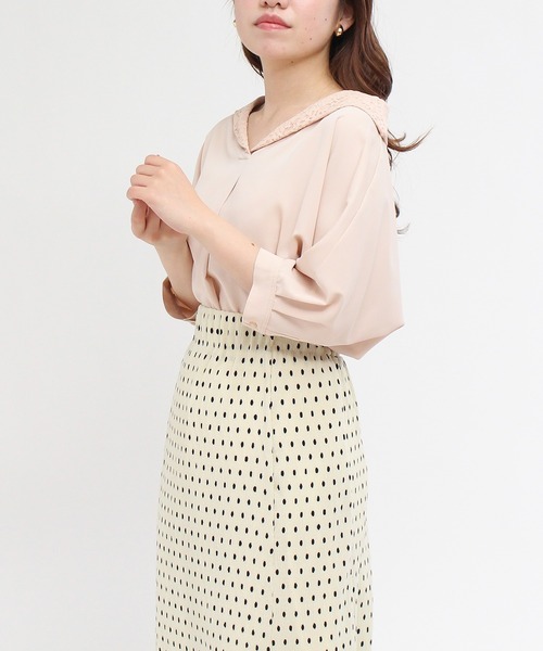 TRUDEA（トルディア）の「ドルマンスリーブシャツブラウス（シャツ/ブラウス・レディース・ネイビー/ホワイト/ピンクベージュ・MEDIUM）」の13枚目の写真