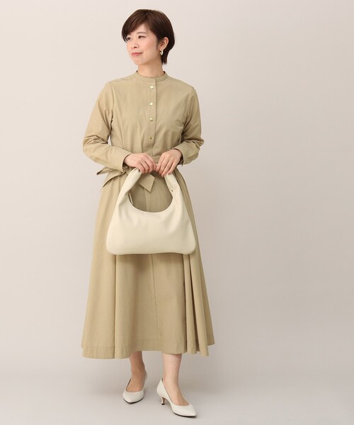 UNTITLED（アンタイトル）の「◆ダフネオーバークロスワンピース【洗える】（ワンピース・レディース・ネイビー/サンドベージュ・01/44/03/02/48/00/04）」の11枚目の写真
