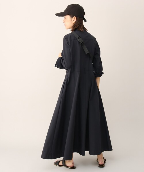 UNTITLED（アンタイトル）の「◆ダフネオーバークロスワンピース【洗える】（ワンピース・レディース・ネイビー/サンドベージュ・01/44/03/02/48/00/04）」の17枚目の写真