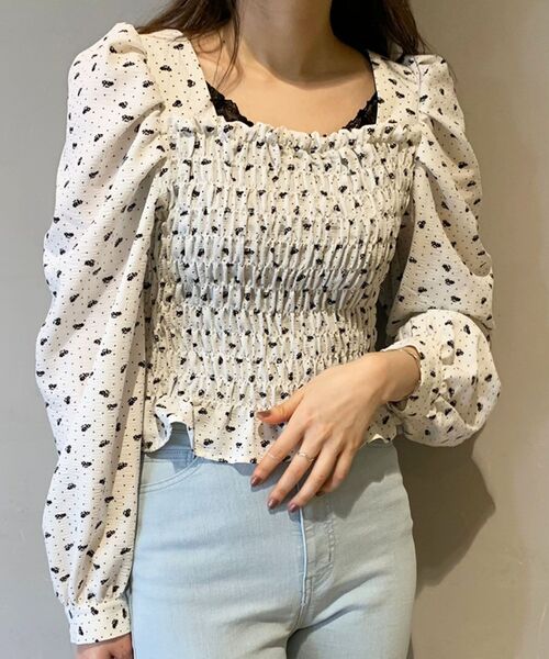 MAJESTIC LEGON（マジェスティックレゴン）の「トキメキパターンシャーリングブラウス（シャツ/ブラウス・レディース・ホワイト系その他2/パープル系その他/ブラック系その他・MEDIUM）」の11枚目の写真