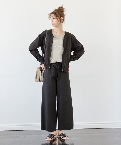 BAYFLOW(ベイフロー)の「Vネックカットブルゾン(ブルゾン・レディース・ブラック/ブルー/モカ/アイボリー・SMALL/MEDIUM)」の8枚目の写真