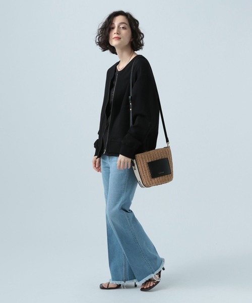 BAYFLOW(ベイフロー)の「Vネックカットブルゾン(ブルゾン・レディース・ブラック/ブルー/モカ/アイボリー・SMALL/MEDIUM)」の21枚目の写真