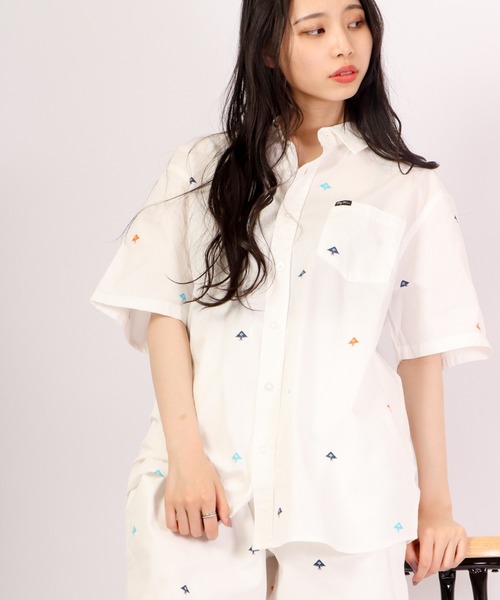 LRG（エルアールジー）の「LRG ツリーロゴプリント半袖シャツ（シャツ/ブラウス・メンズ・ホワイト・L/2XL/XL/M）」の2枚目の写真