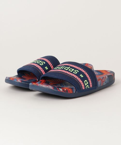 adidas（アディダス）の「アディレッタ コンフォート サンダル