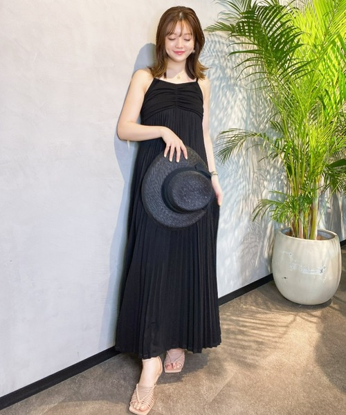 EIMY ISTOIRE(エイミーイストワール)の「プリーツキャミワンピース(ワンピース・レディース・ブラック/ベージュ/グリーン/アイボリー・FREE)」の10枚目の写真